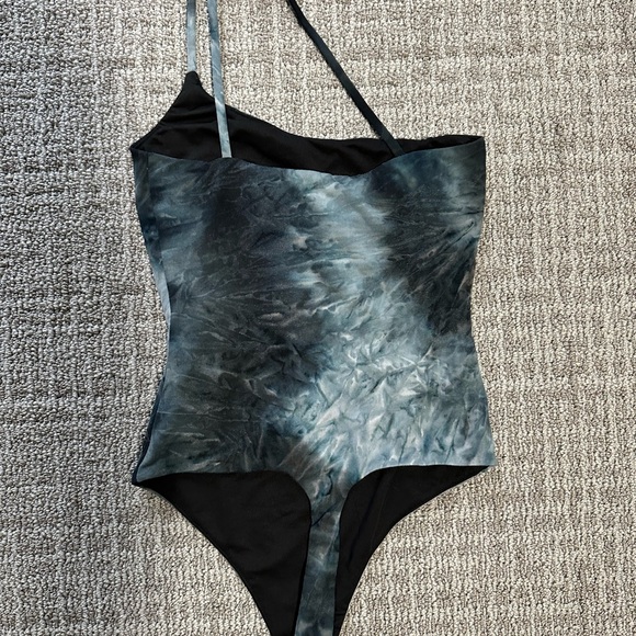 Lovers + Friends Lexy bodysuit comfortable blue tie dye thong bodysuit size XS - Picture 7 of 10